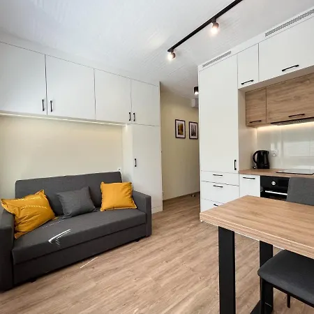 Batorego 16 Orange Prywatne Mieszkanie 300m Od Metro Pole Mokotowskie I Sgh Samodzielne Zameldowanie! Self Check-in System! アパート