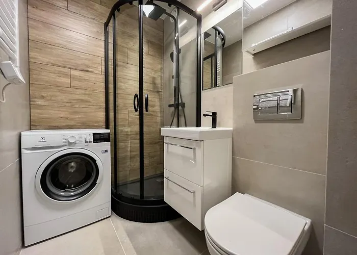 Batorego 16 Orange Prywatne Mieszkanie 300m Od Metro Pole Mokotowskie I Sgh Samodzielne Zameldowanie! Self Check-in System! *